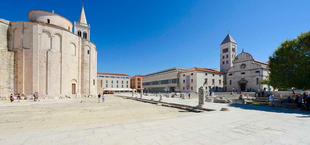 Holiday Home Bajlo Apartment With Three Bedrooms Zadar Exterior photo
